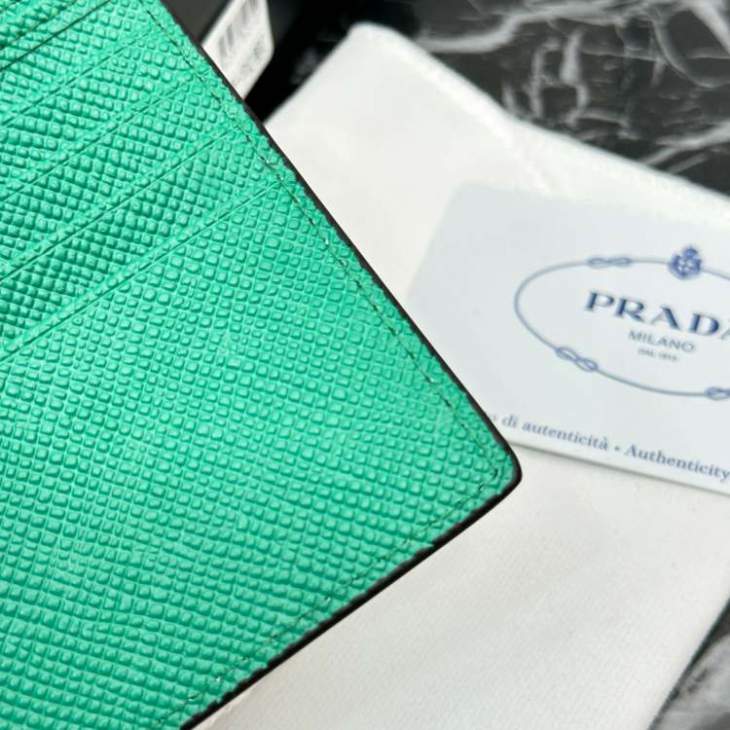 Picture of Prada Wallets _SKUfw167308404fw